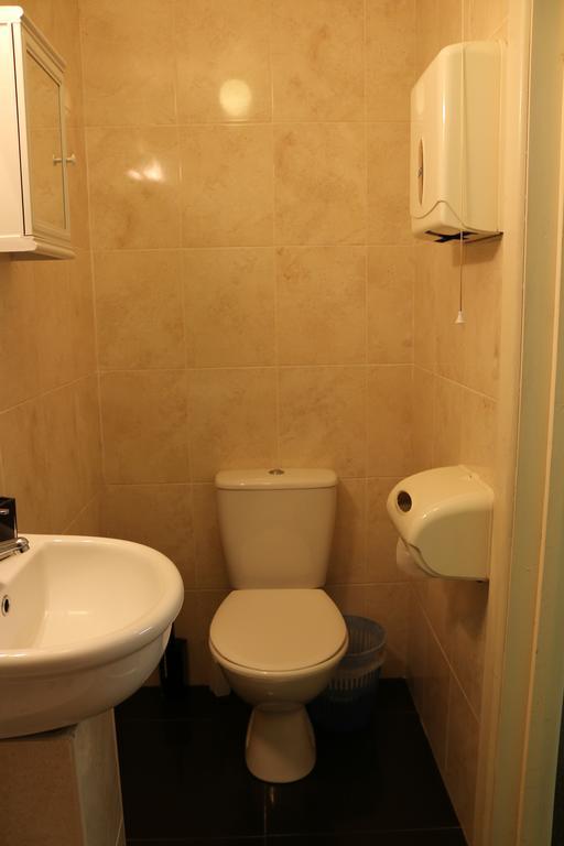 גוספורט Acorn Lodge Guest House - Free Parking מראה חיצוני תמונה