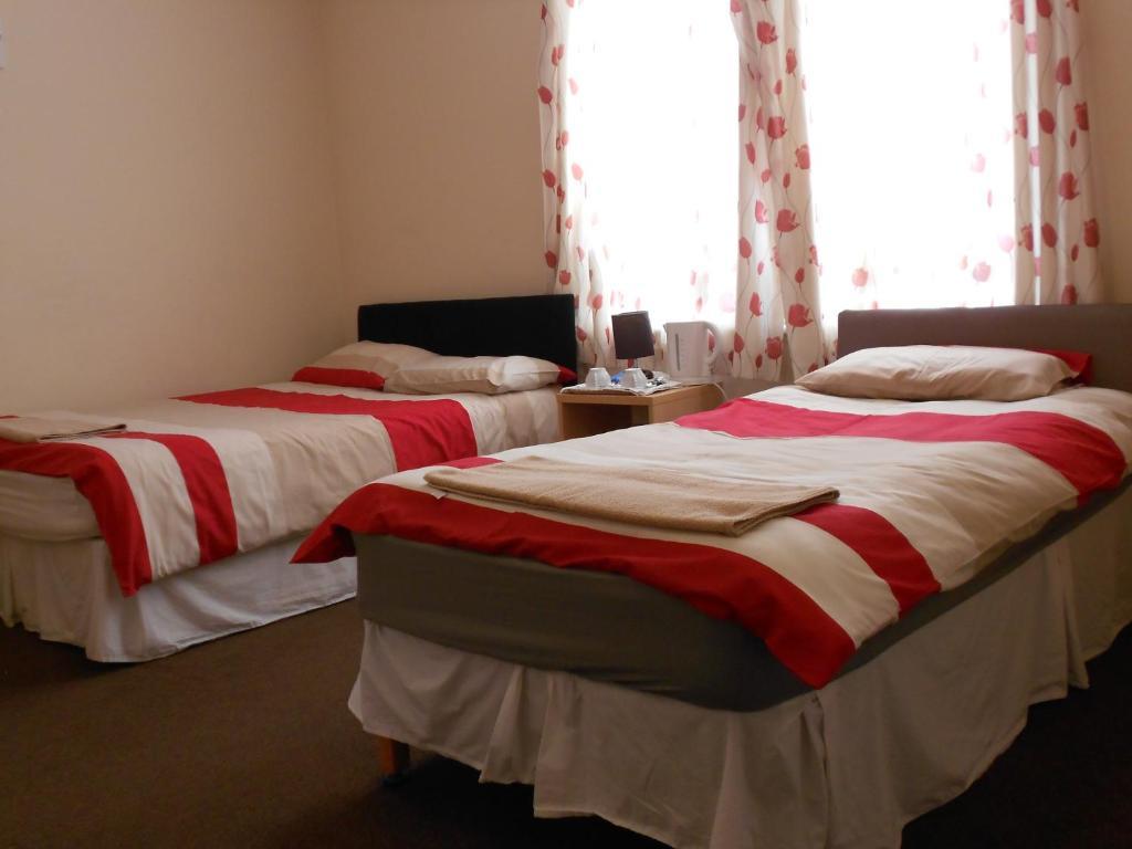 גוספורט Acorn Lodge Guest House - Free Parking מראה חיצוני תמונה