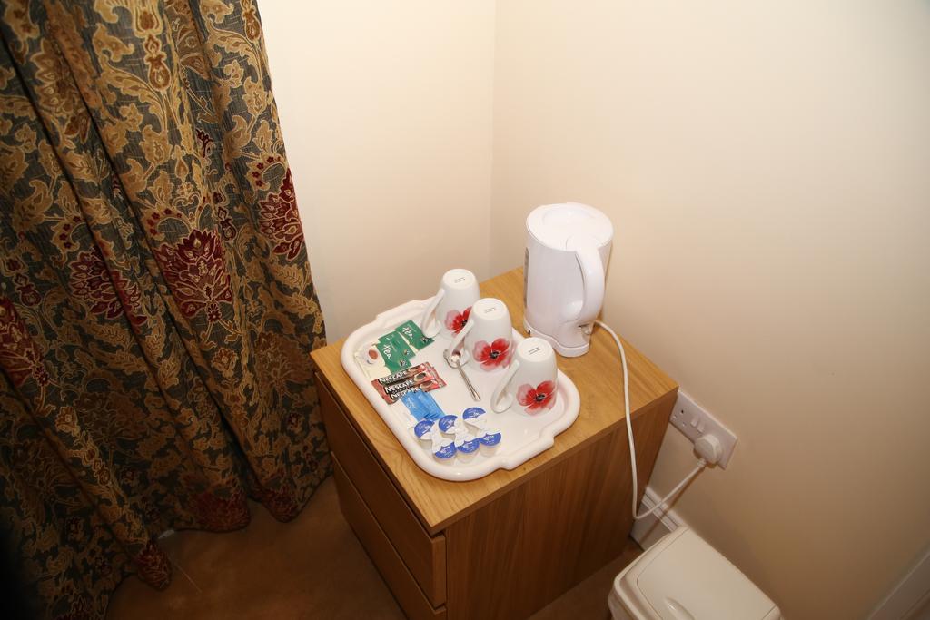 גוספורט Acorn Lodge Guest House - Free Parking מראה חיצוני תמונה